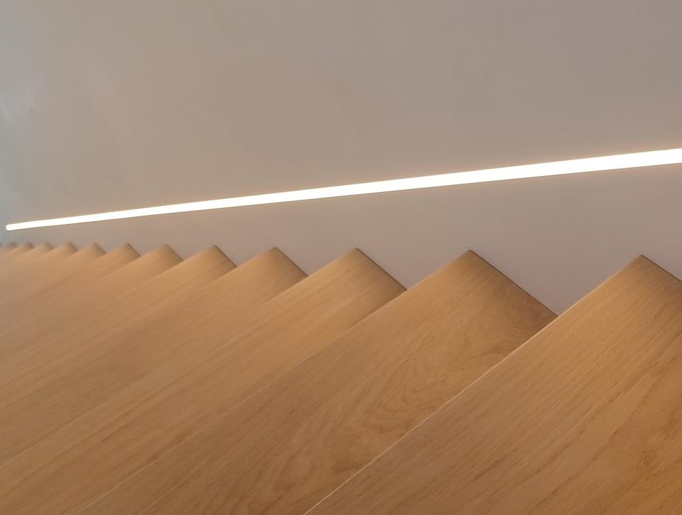 Eiken Z-trap met ledverlichting